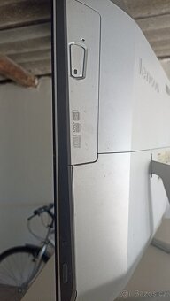 Dotekový počítač Lenovo - 2