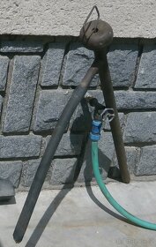 Ruční pumpa - 2