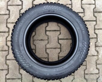 Nové zimní zátěžové pneumatiky Nokian 215/60R17C - 2