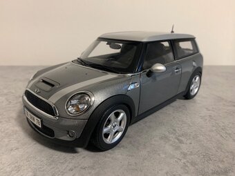 Mini Cooper S Clubman silver 1:18 Kyosho - 2