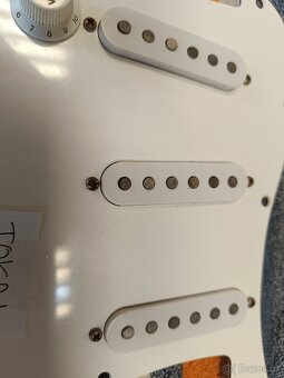 Prodám pickguard z kytary TOKAI-Kyjov - 2