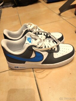 Nike juniorské velikost 40,5 3 x nošené - 2