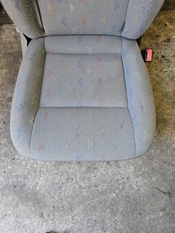 Sedačka sedadlo spolujezdce VW T5 - 2