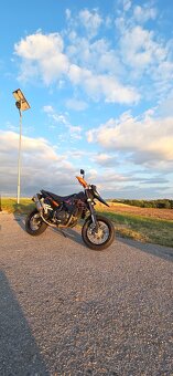 KTM 690 SM Akrapovič - 2