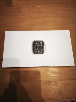 Apple Watch Ultra 2, 49mm Natural Ti Navy Ocean Band - 2