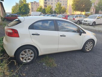 Kia rio - 2