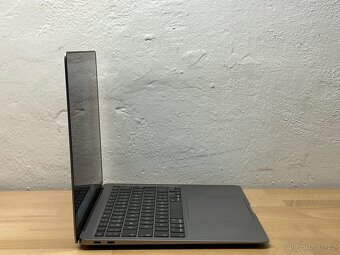 MacBook Air M1 2020/8GB RAM/M1/256GB SSD/Záruka - 2
