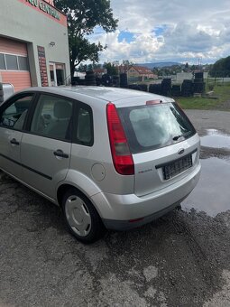 Ford Fiesta 1.4 16V - 2