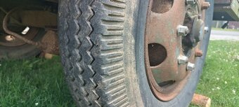 Dvoukolový vlek za traktor - 2