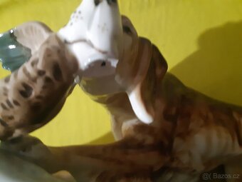 Loveckých pes Royal Dux - 2