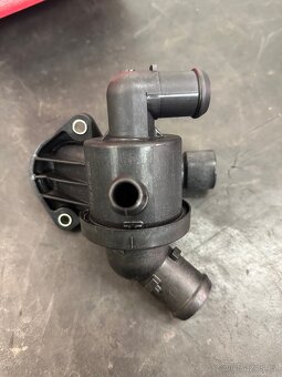 Termostat Škoda Superb - 2