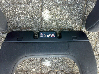 Mercedes Límec na Autosedačku. - 2