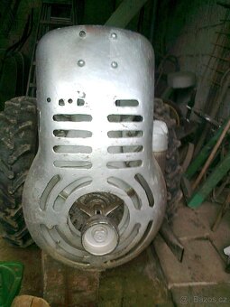 Motorobot pf 61 + příslušenství. - 2