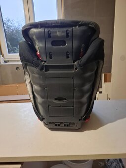 starší dětská autosedačka + vajíčko - 2