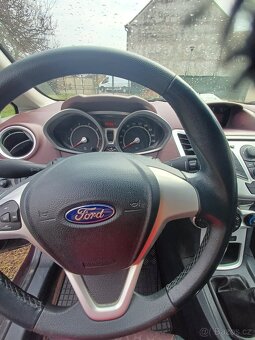 Ford Fiesta - 2