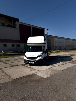 Iveco Daily 35S18 rok 2020 manuál - 2