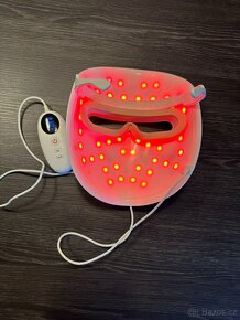 Blight Antiage Mask, Ošetřující LED maska na obličej - 2