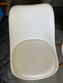 Jídelní židle plast, masiv buk (4 kusy) - 2