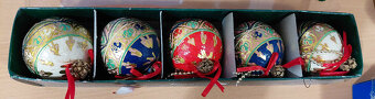 Vánoční ozdoby - starožitné papier-mâché baňky - 2
