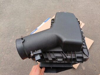 Ford mustang 2015 2016 2017 Airbox, filtrbox originální Ford - 2