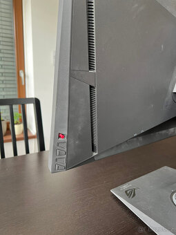 ASUS ROG Swift PG279Q - 2