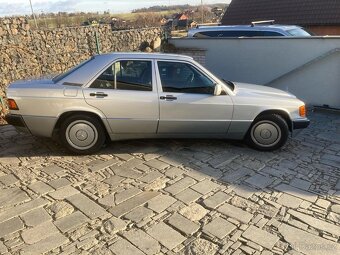 Mercedes-Benz - 2