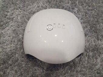 UV/ LED lapmpa na nehty - 2