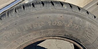 PNEU ZIMNI 215/70/15C,2KUSY,VZOREK KRAJE 5MM,STRED 3MM - 2