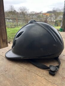 Starší přilby/ helmy - 2