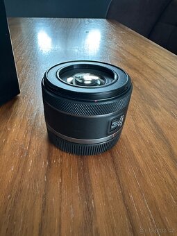 Canon RF 50 F1.8 - 2