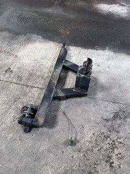 Držák rezervy Hummer H2 - 2