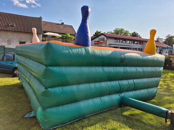 Skákací nafukovací hrad velký, vel. cca: 6m x 5m - 2