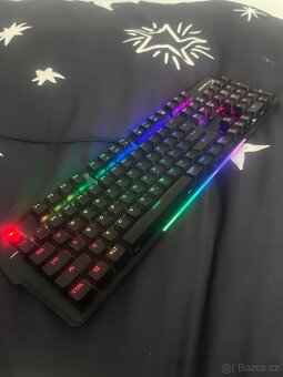 Prodávám mechanickou herní klávesnici HyperX Alloy MKW100 - 2