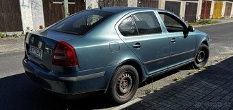 Škoda Octavia 1.6 fsi - 2