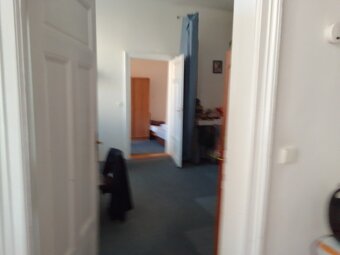 Pronájem bytu 2+1 pro studenty / pracující pár v centru Brna - 2