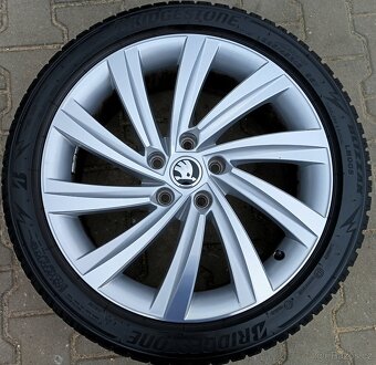 Originál sada disků Škoda Octavia IV RS 5x112 R18 Perseus - 2