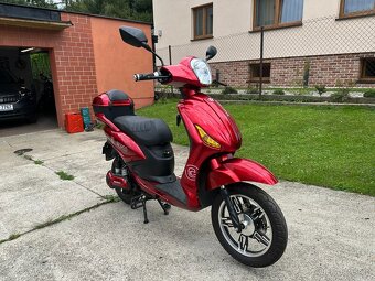 Elektroskútr Racceway E-Moped 70 km/h Nejlepší tuning 5,2kW. - 2