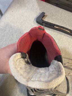 Brankářské brusle 37,5 (4”) - 2