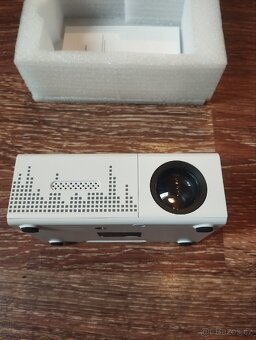 Mini projektor - 2