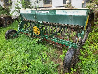 Secí stroj Privat Drill 300 - 2