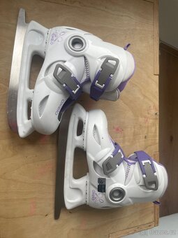 Prodám dětské dívčí brusle OXELO - Decathlon - 2