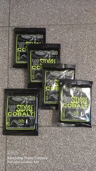 Struny na elektrickou kytaru 10/46 a 9/42 - 2