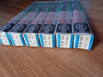 Svářecí elektrody E-B 123 průměr 3,15 mm, balení 125 ks - 2