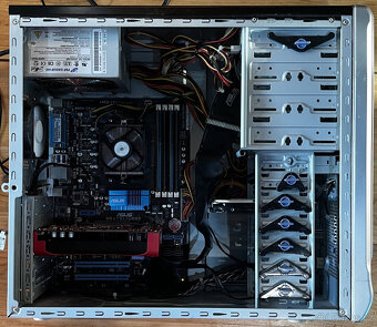 PC AMD - Athlon X4 630/HD 4670 - 2