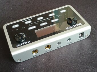 Kytarový multiefekt Mooer PE 100 - 2