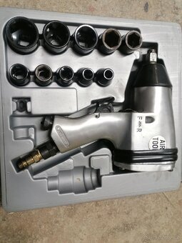 Pneumatická utahovačka 1/2" - 2