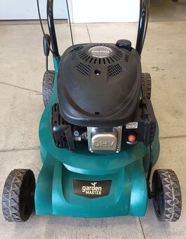 Prodám motorovou sekačku GM 40 PSP - 2