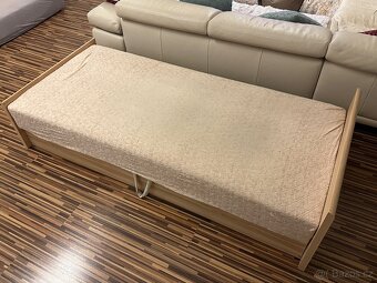 Postel s úložným prostorem - 2