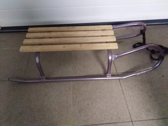 Sáňky - nové . - 2