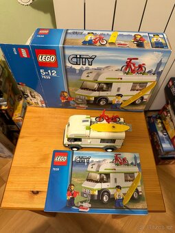 LEGO City 7639 Karavan - 2